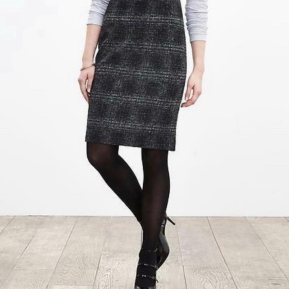 Banana Republic Women’s Flannel Pencil Skirt sz 8